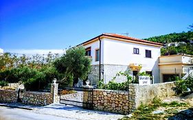 Apartments Josip